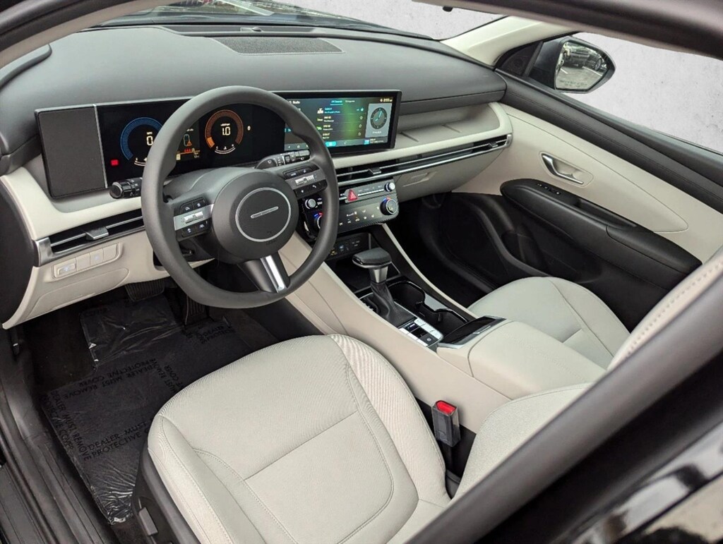 Used 2025 Hyundai Tucson SEL Sport Utility