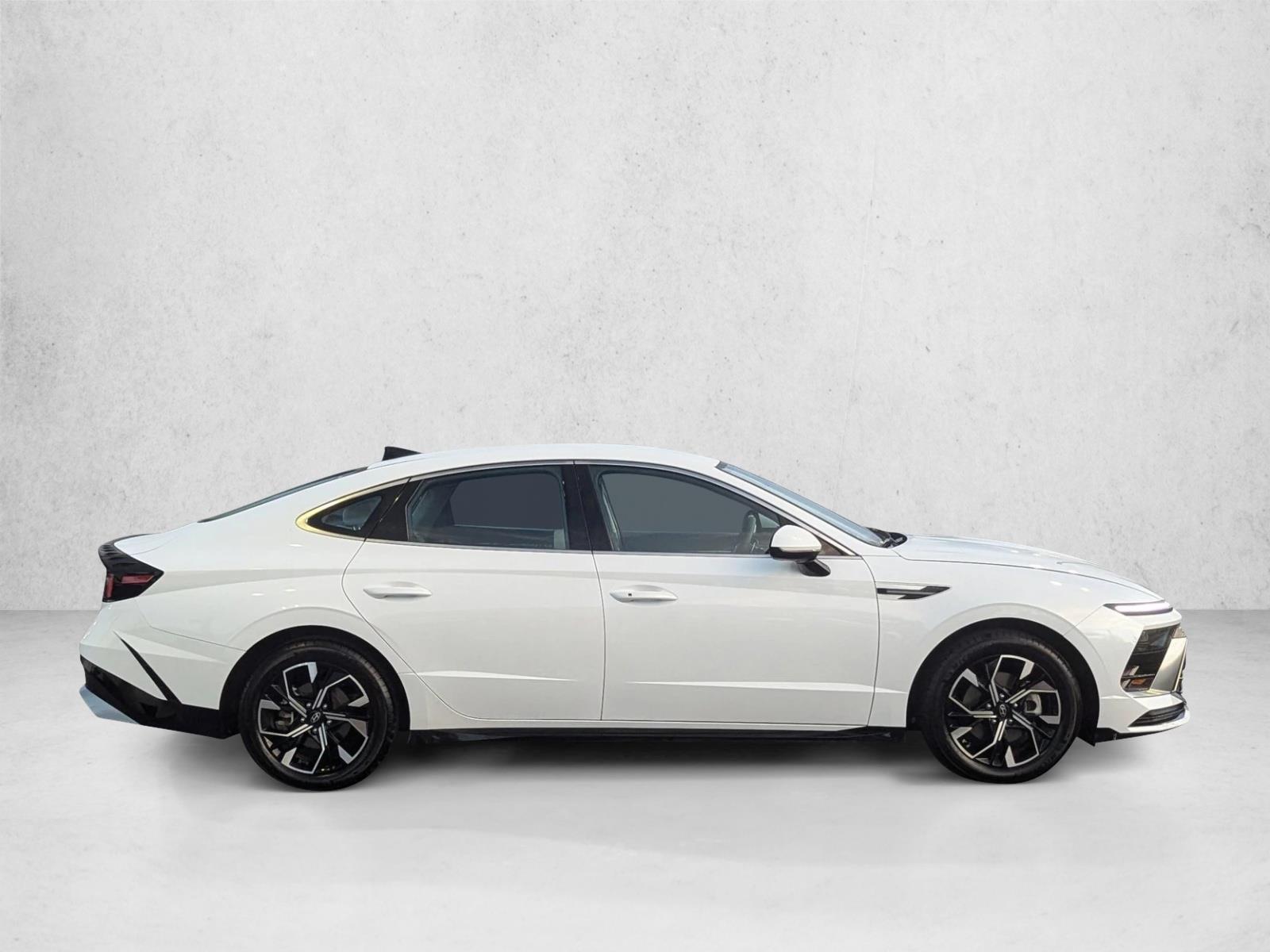 2024 Hyundai Sonata SEL photo 4