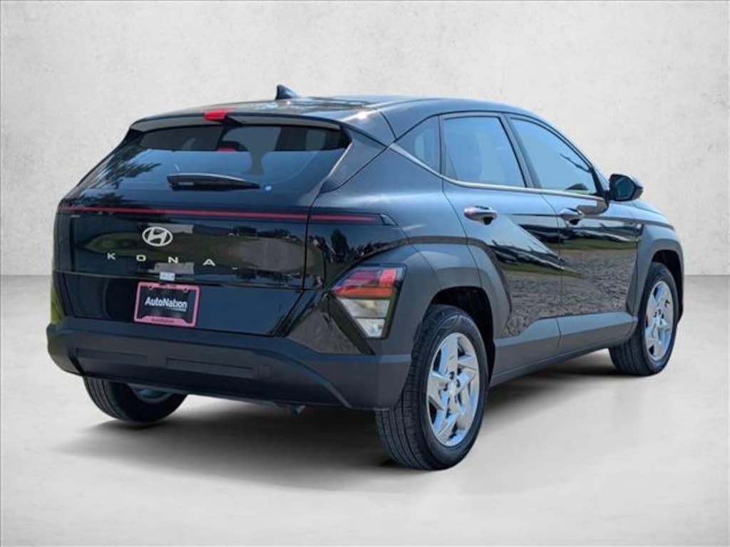 New 2026 Hyundai Kona SE FWD SUV