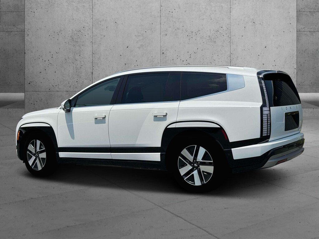 New 2026 Hyundai IONIQ 9 SEL SUV