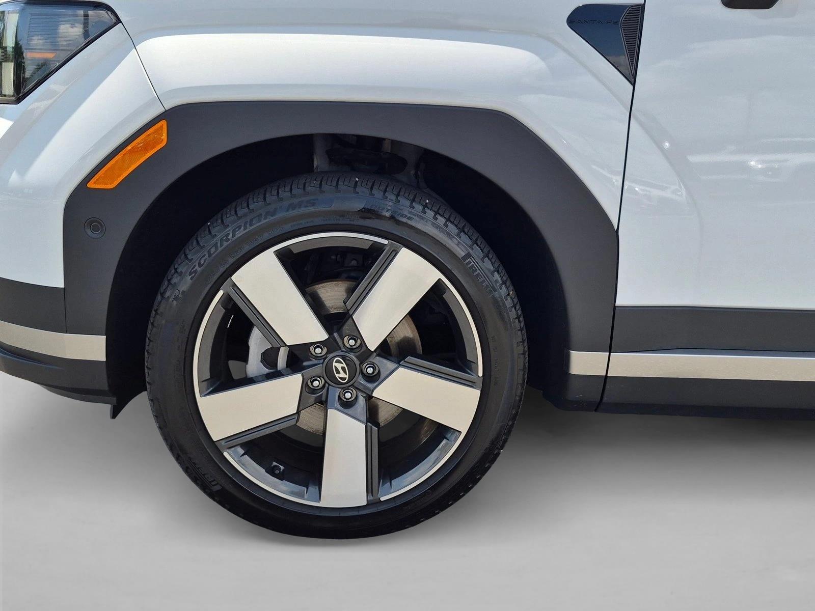2025 Hyundai Santa Fe Limited - Photo 22