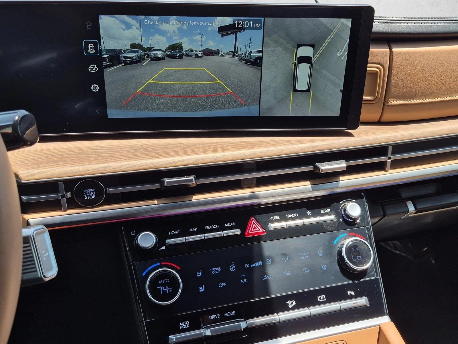 2025 Hyundai Santa Fe Limited - Photo 12