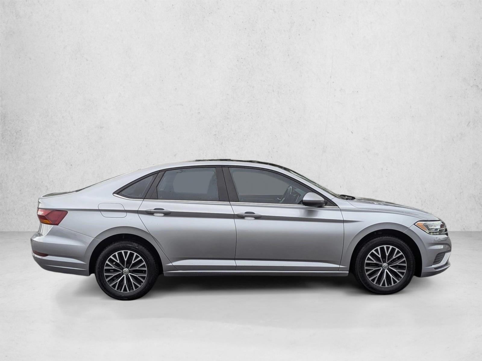 2019 Volkswagen Jetta SE photo 4