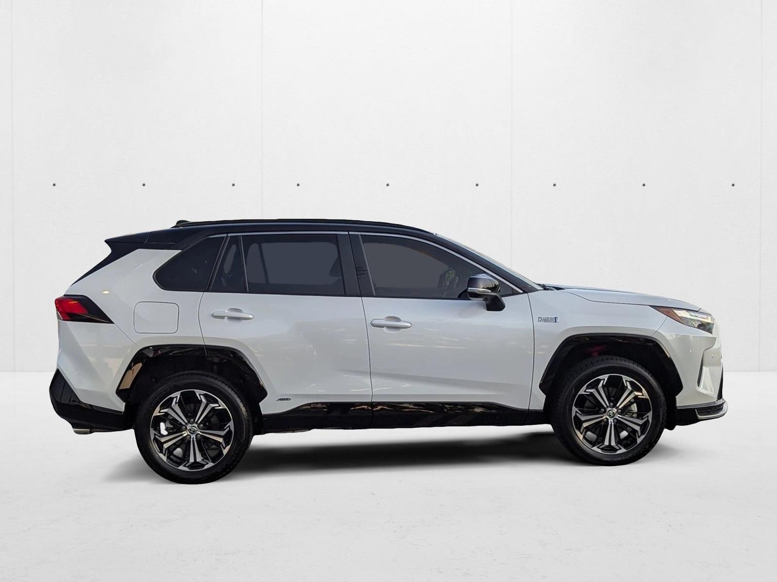 2024 Toyota RAV4 Prime XSE Premium photo 4
