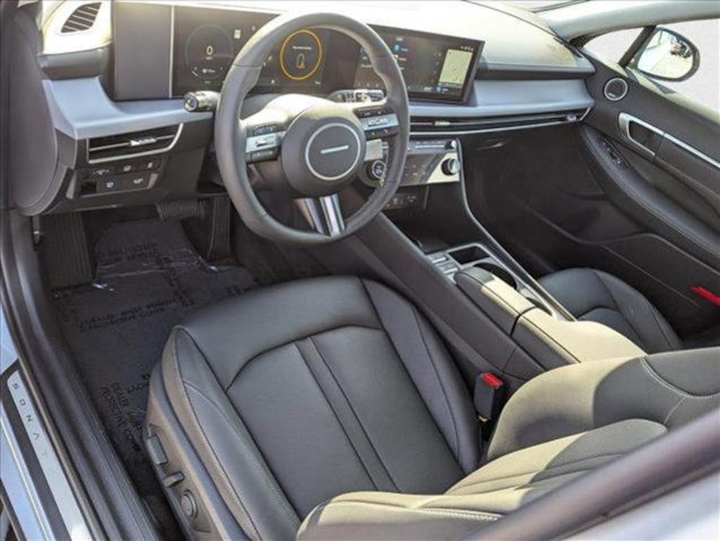 New 2025 Hyundai Sonata Hybrid Limited Sedan