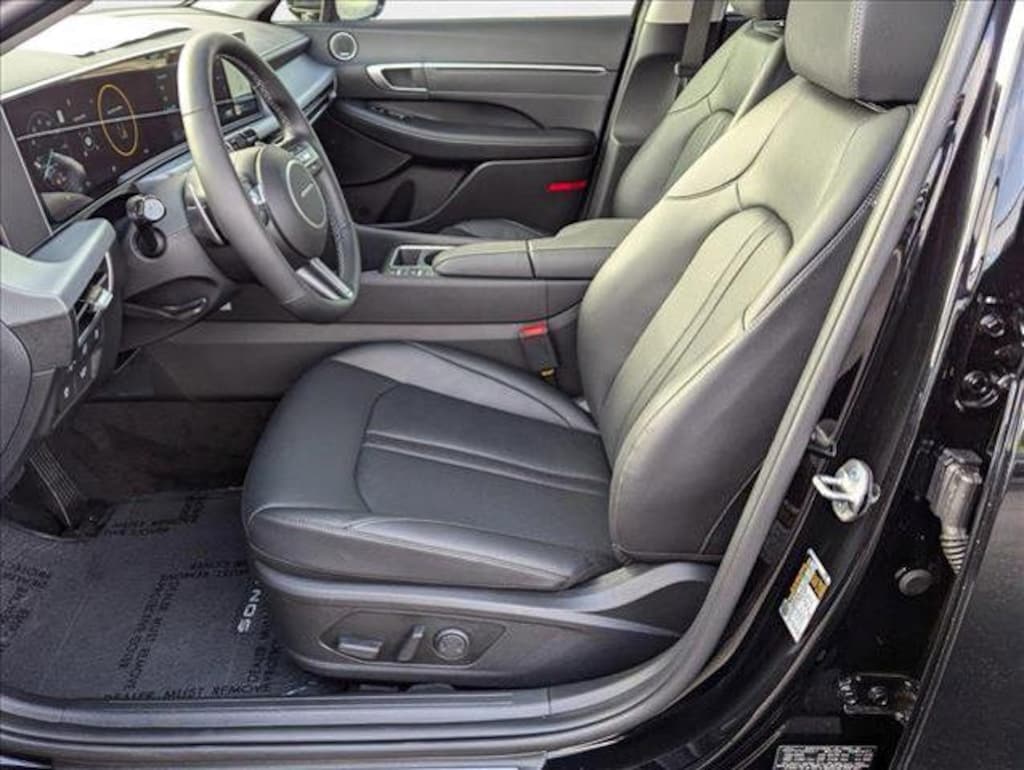 New 2025 Hyundai Sonata Hybrid Limited Sedan