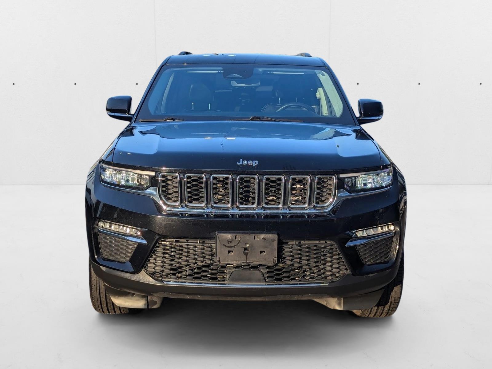 2023 Jeep Grand Cherokee Limited Sport photo 2