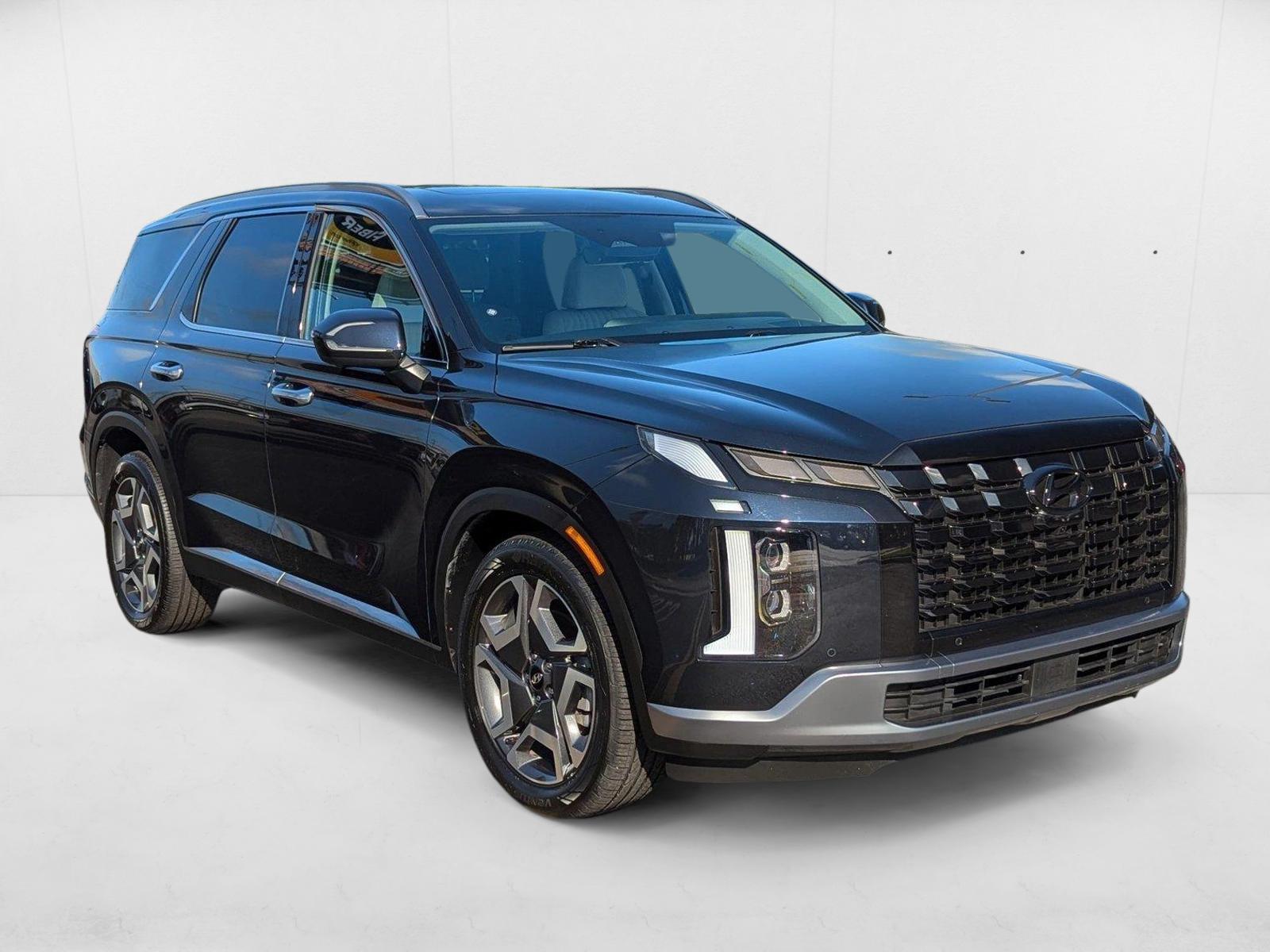 2024 Hyundai Palisade Limited photo 3