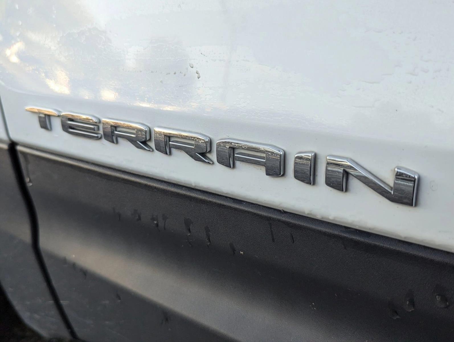 2022 Gmc Terrain SLT photo 2