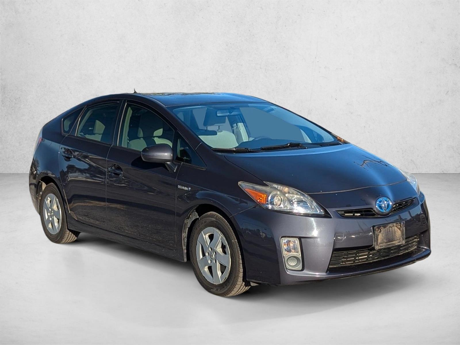 2011 Toyota Prius Two photo 3