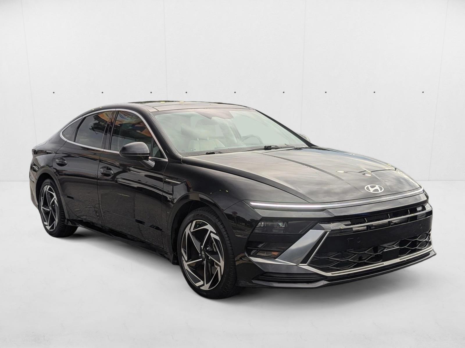 2024 Hyundai Sonata SEL photo 3