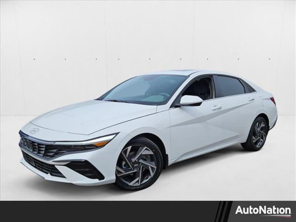 New 2025 Hyundai Elantra SEL Convenience Sedan