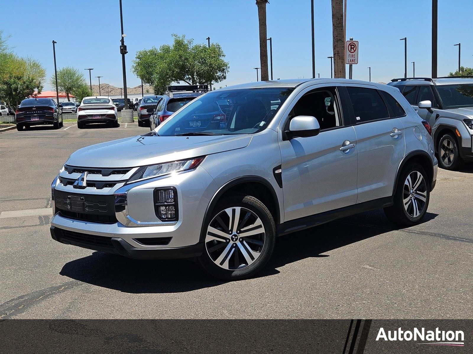 2025 Mitsubishi Outlander Sport's photo