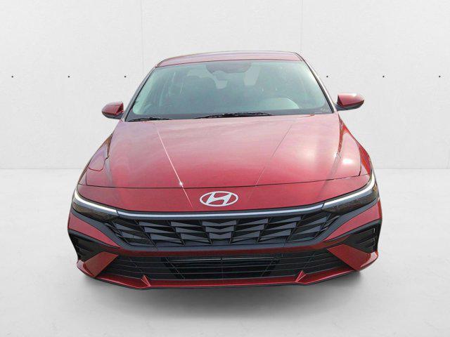 2025 Hyundai Elantra SE - Photo 6