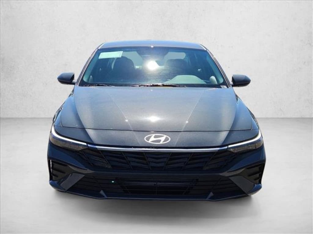 New 2026 Hyundai Elantra SE Sedan