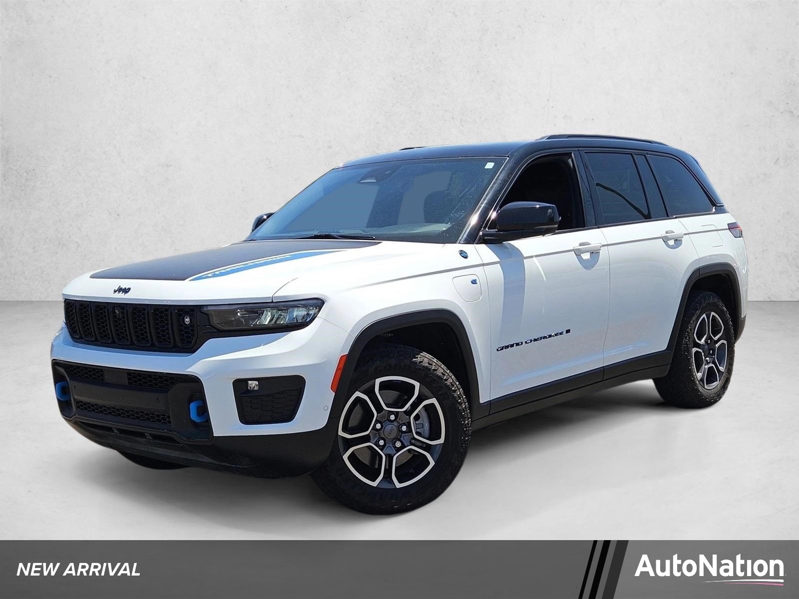 2023 Jeep Grand Cherokee Trailhawk 4xe 4x4's photo
