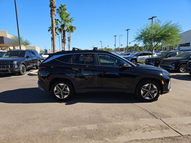 2025 Hyundai Tucson SEL Sport photo 4