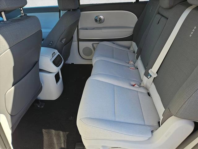 2026 Hyundai IONIQ 9 SE - Photo 12