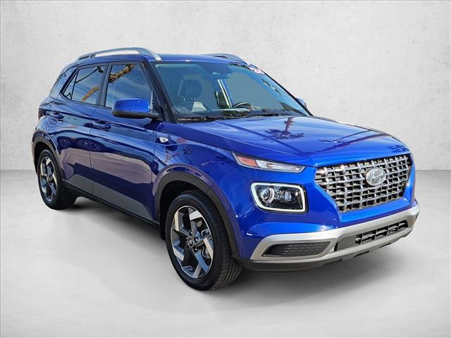 2024 Hyundai Venue Limited photo 3