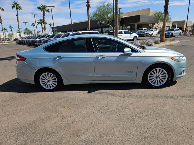 2013 Ford Fusion Energi SE photo 4