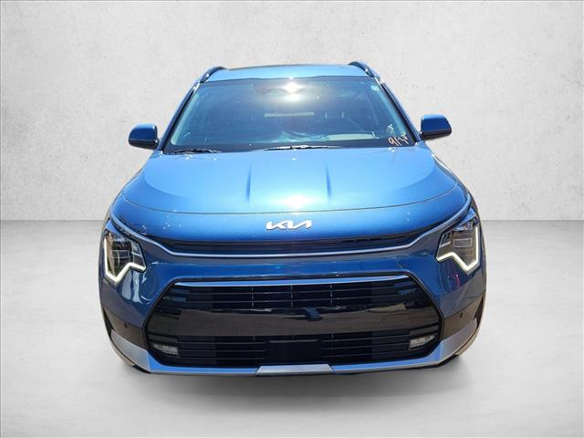 2023 Kia Niro SX Touring photo 2