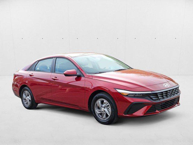 2025 Hyundai Elantra SE - Photo 7