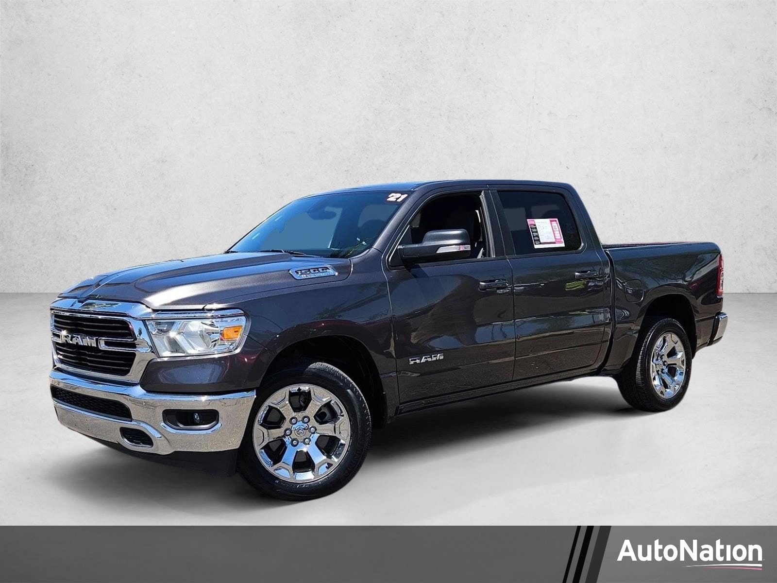2021 RAM 1500 Big Horn/Lone Star 4x4 Crew Cab 5'7's photo