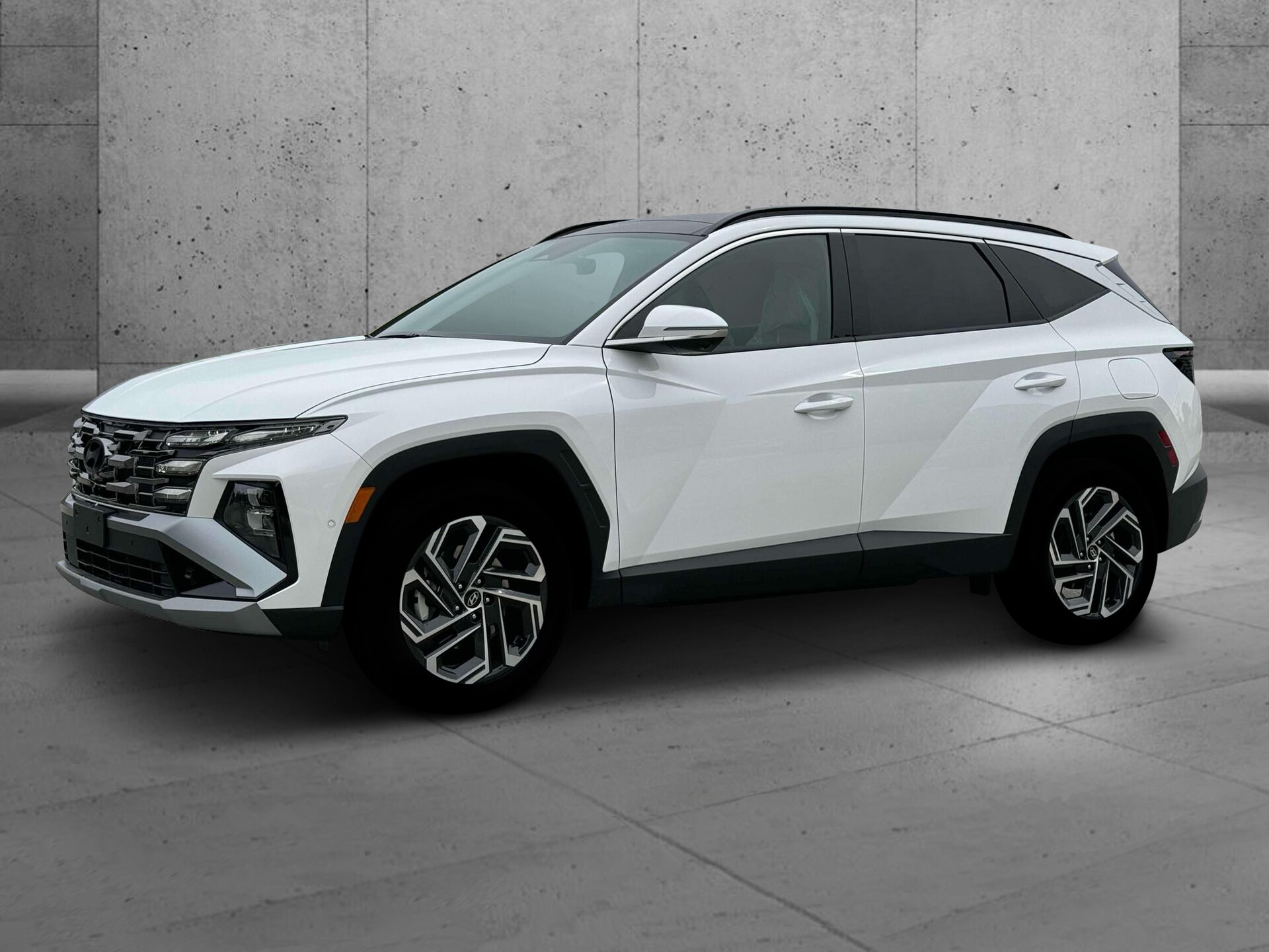 2025 Hyundai Tucson Limited photo 2