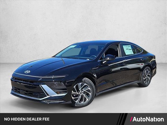 2026 Hyundai Sonata Blue's photo