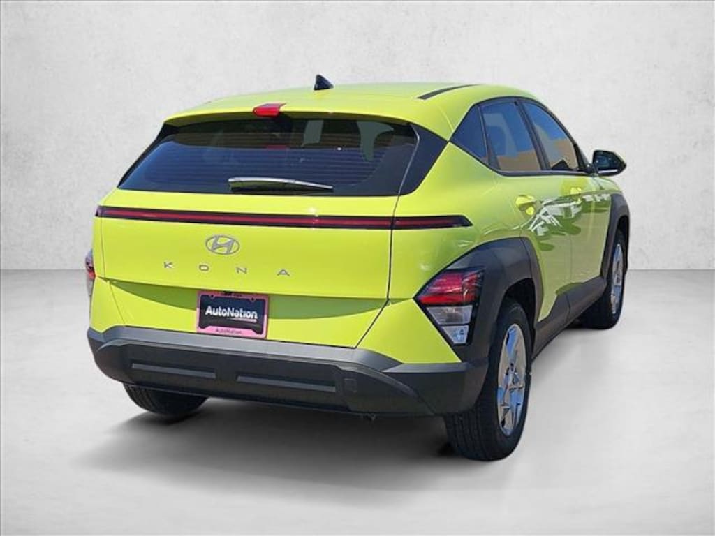 New 2027 Hyundai Kona SE FWD SUV