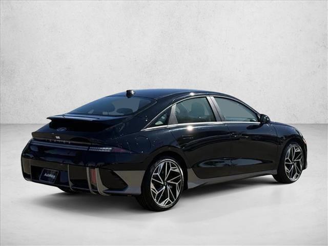 2025 Hyundai Ioniq 6 SEL photo 2