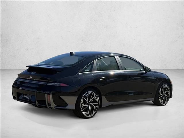 2025 Hyundai Ioniq 6 SEL photo 2