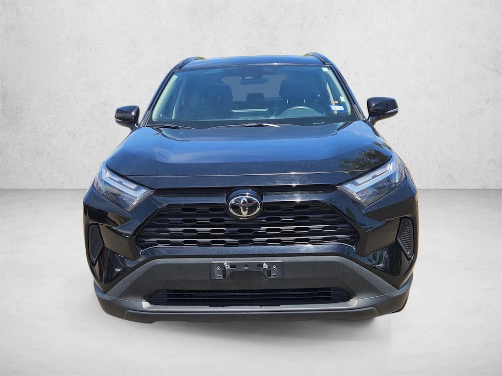 Used 2024 Toyota RAV4 XLE Sport Utility
