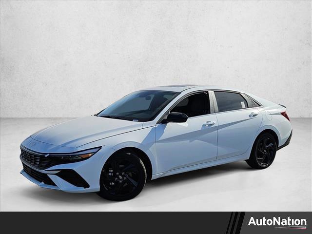 2026 Hyundai Elantra SEL's photo