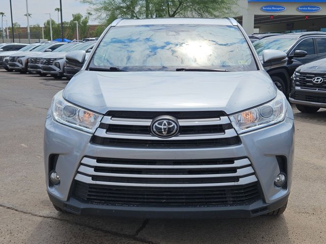 2019 Toyota Highlander XLE photo 2