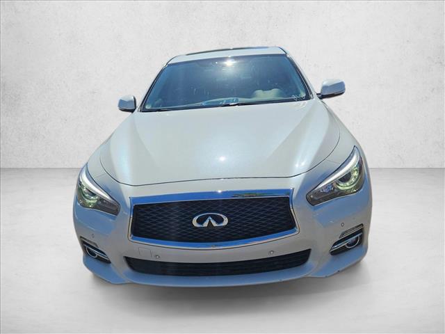 2016 Infiniti Q50 Hybrid photo 2
