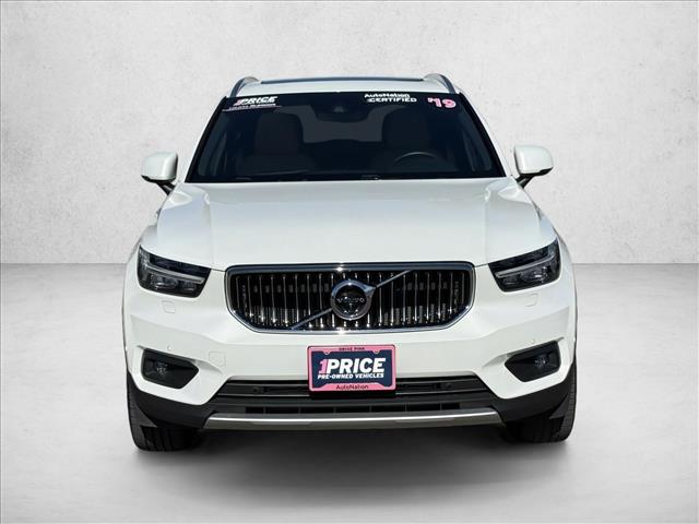 2019 Volvo XC40 T5 Inscription photo 2