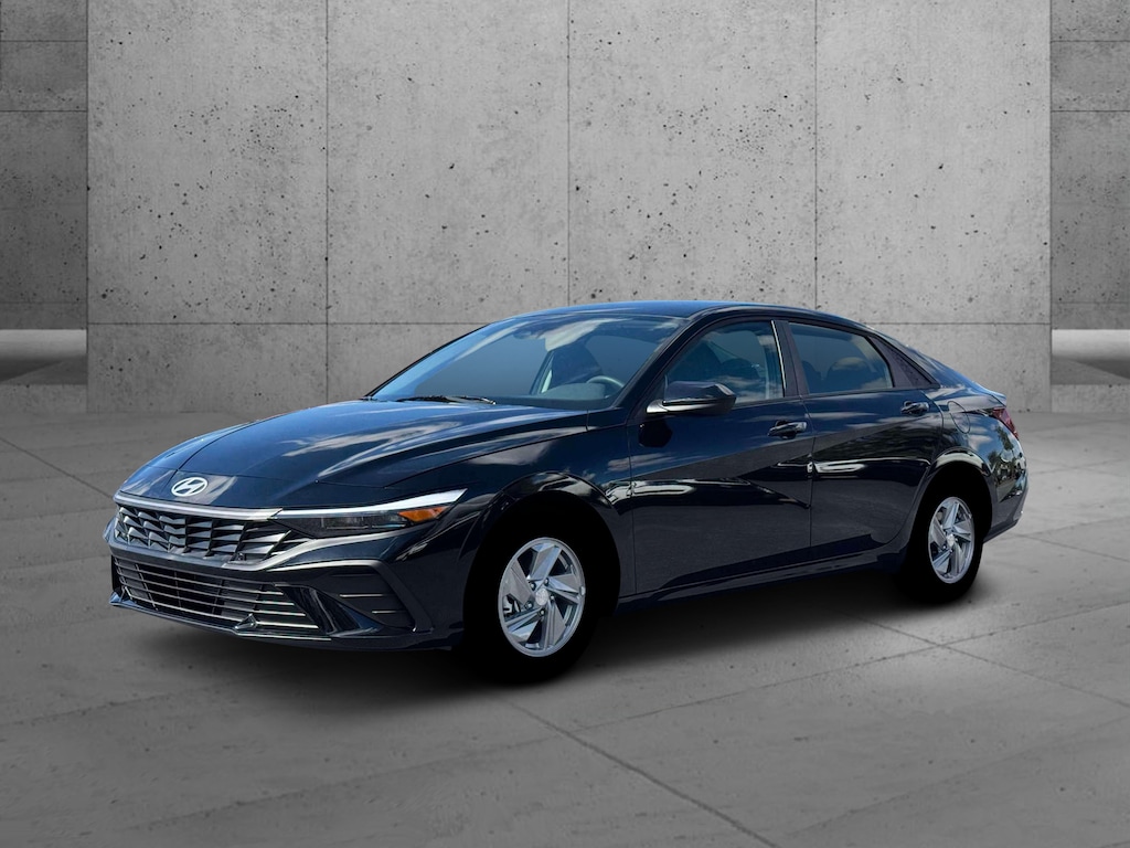 New 2026 Hyundai Elantra SE Sedan