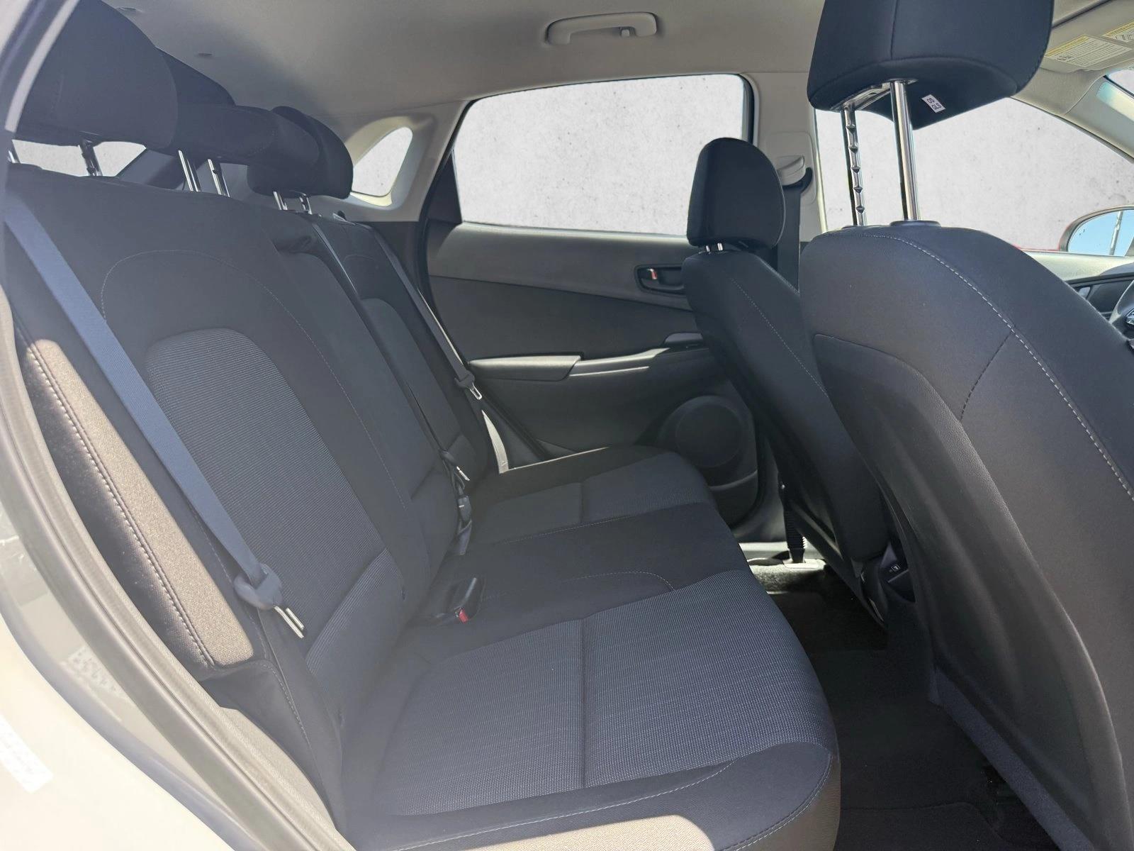 2023 Hyundai Kona SEL - Photo 18