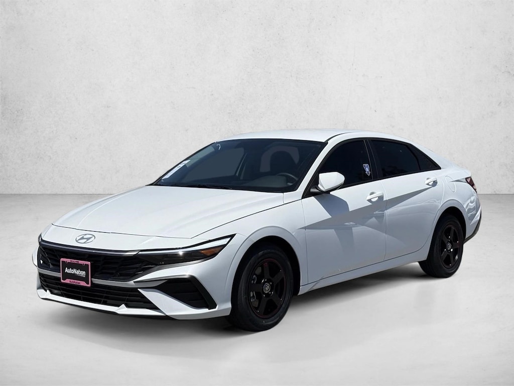 New 2026 Hyundai Elantra SE Sedan