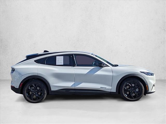 2024 Ford Mustang Mach-E Select photo 4
