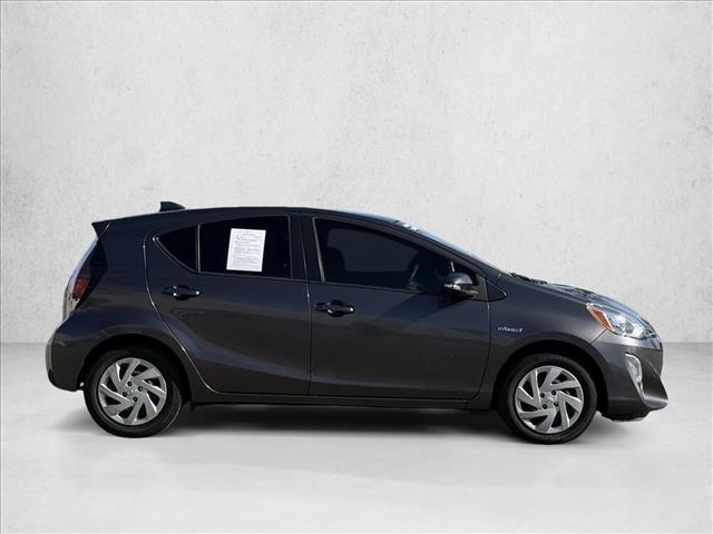 2015 Toyota Prius C Two photo 4