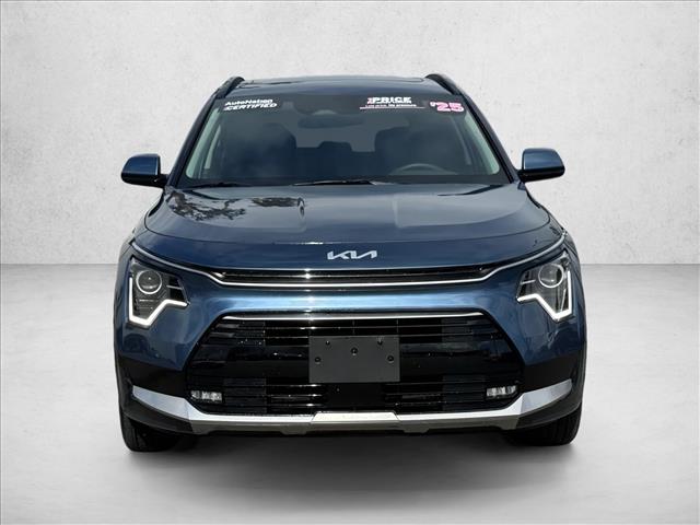 2025 Kia Niro EX Touring photo 2