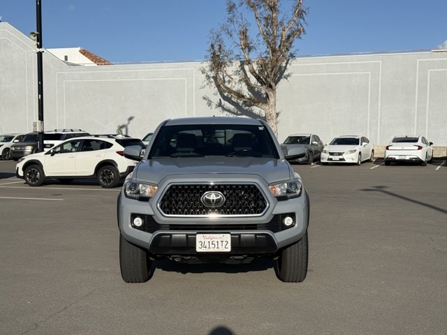 2019 Toyota Tacoma TRD Off Road V6 photo 2