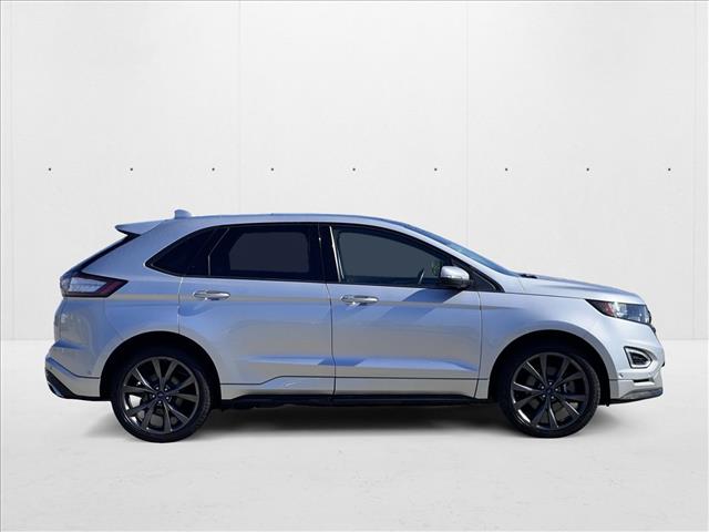 2016 Ford Edge Sport photo 4