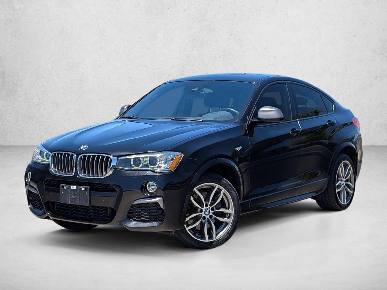 2018 BMW X4 M40i's photo
