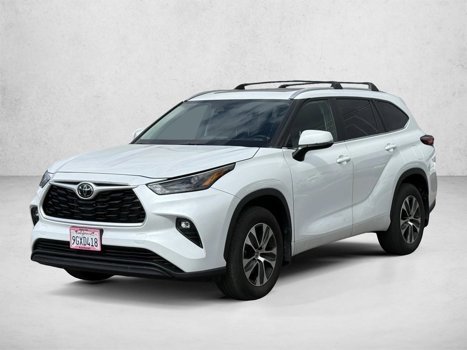 2023 Toyota Highlander XLE AWD's photo