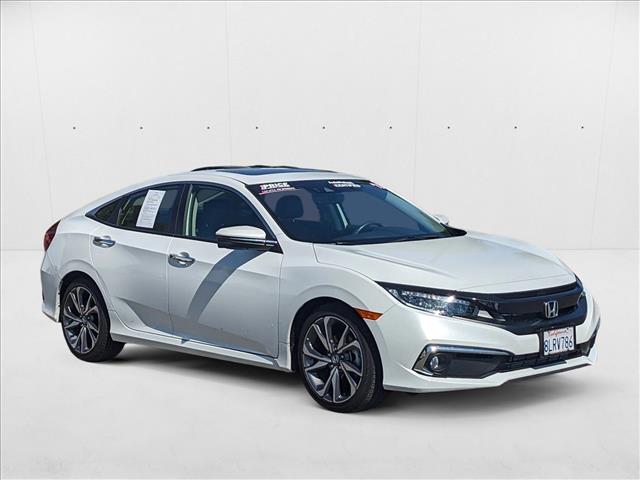 2019 Honda Civic Touring photo 3