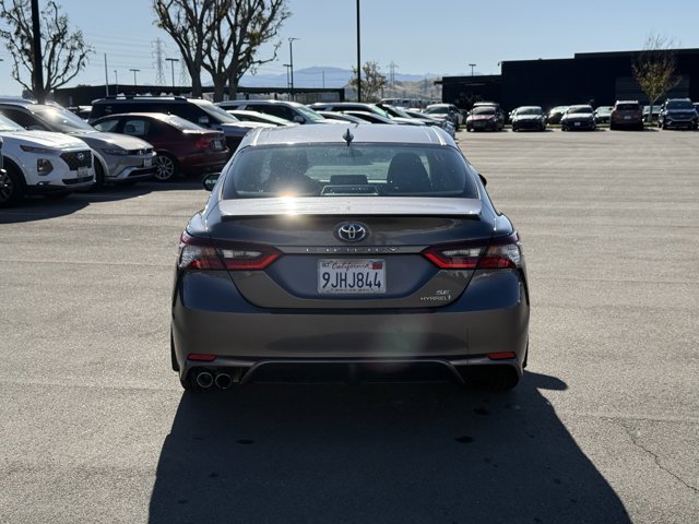 2024 Toyota Camry Hybrid SE photo 4