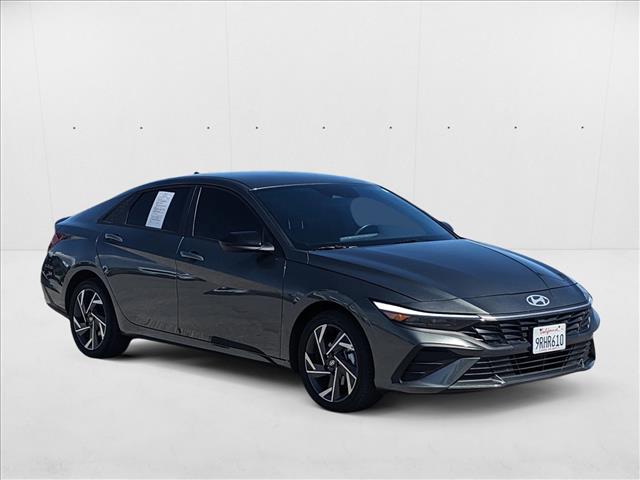 2025 Hyundai Elantra Hybrid SEL Sport photo 2